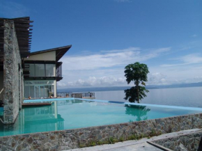 Отель Tiara Bunga Hotel & Villa  Balige